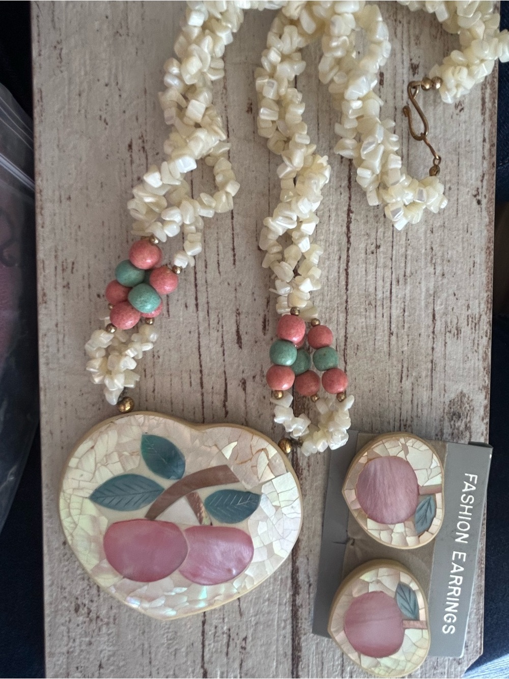 Mother-of-Pearl Peach Pendant Necklace and Earrings Set in Pink and Cream
